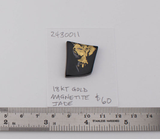 18 kt Magnetite Jade