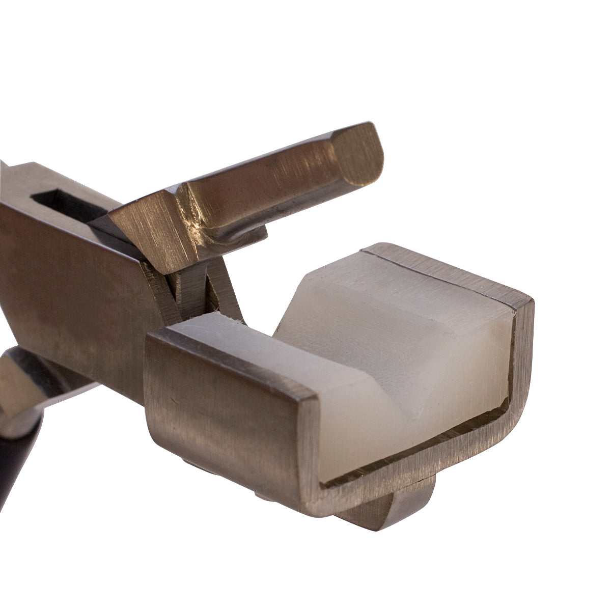 Forming plier with nylon jaw